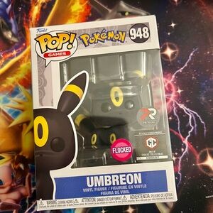 Funko Pop Umbreon Flocked  Pokémon Chalice Exclusive W Hard Protector